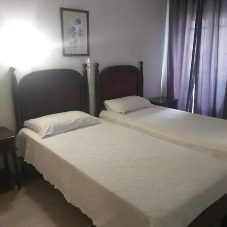 בית אירוח Residencial Miradoiro *
