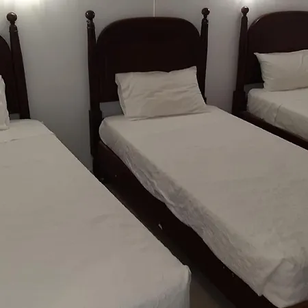 Residencial Miradoiro Проживання в сім'ї Портіман