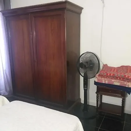 Residencial Miradoiro Проживання в сім'ї Портіман